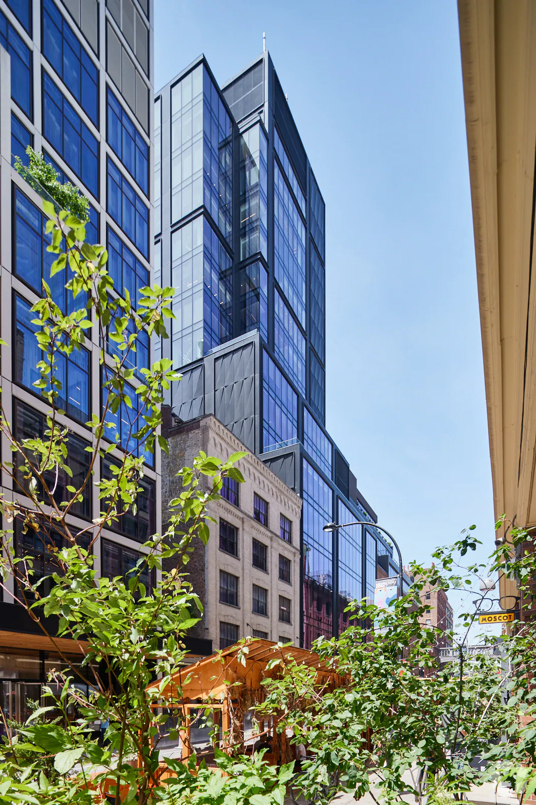 412 West 15th Street building