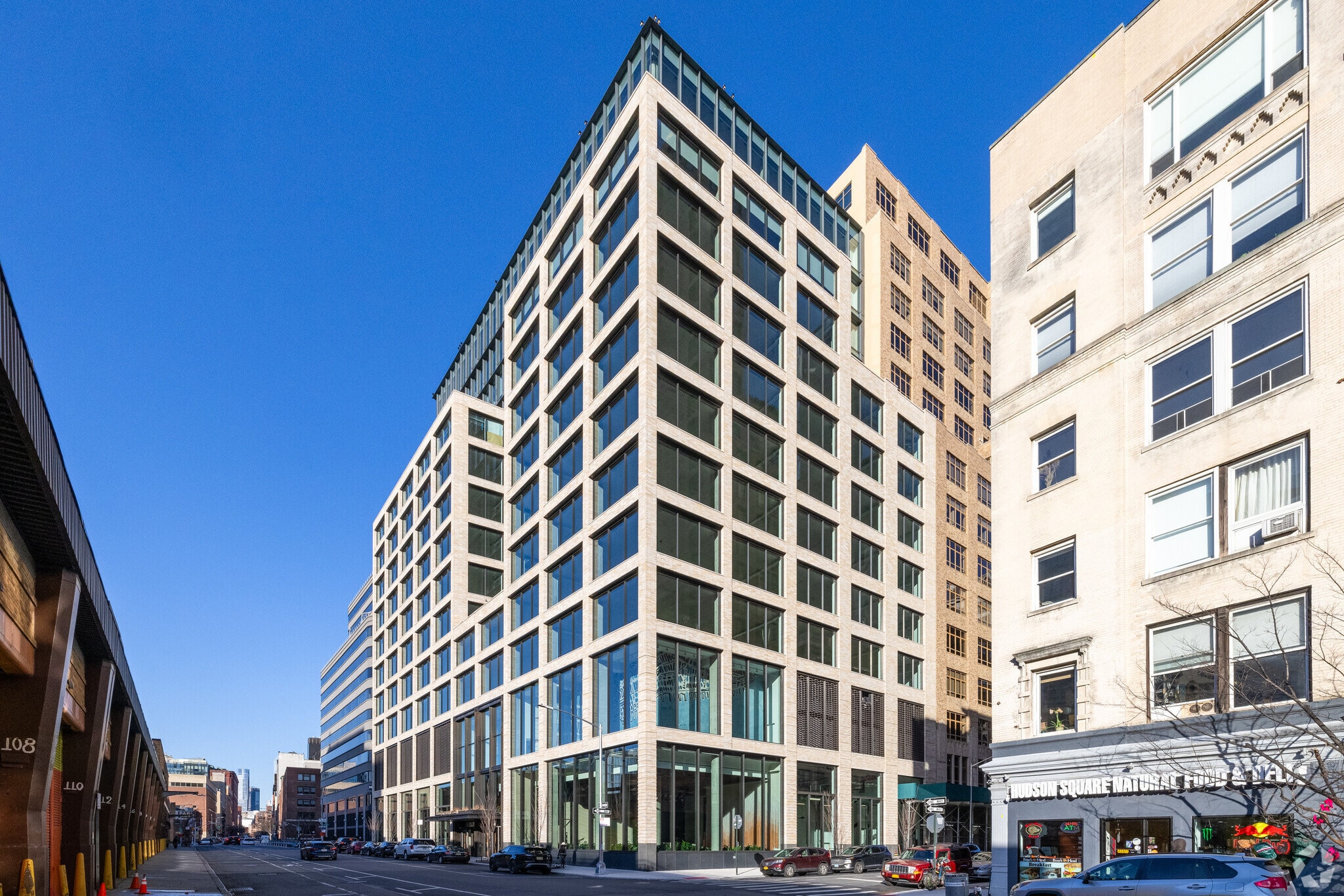 555 Greenwich Street building