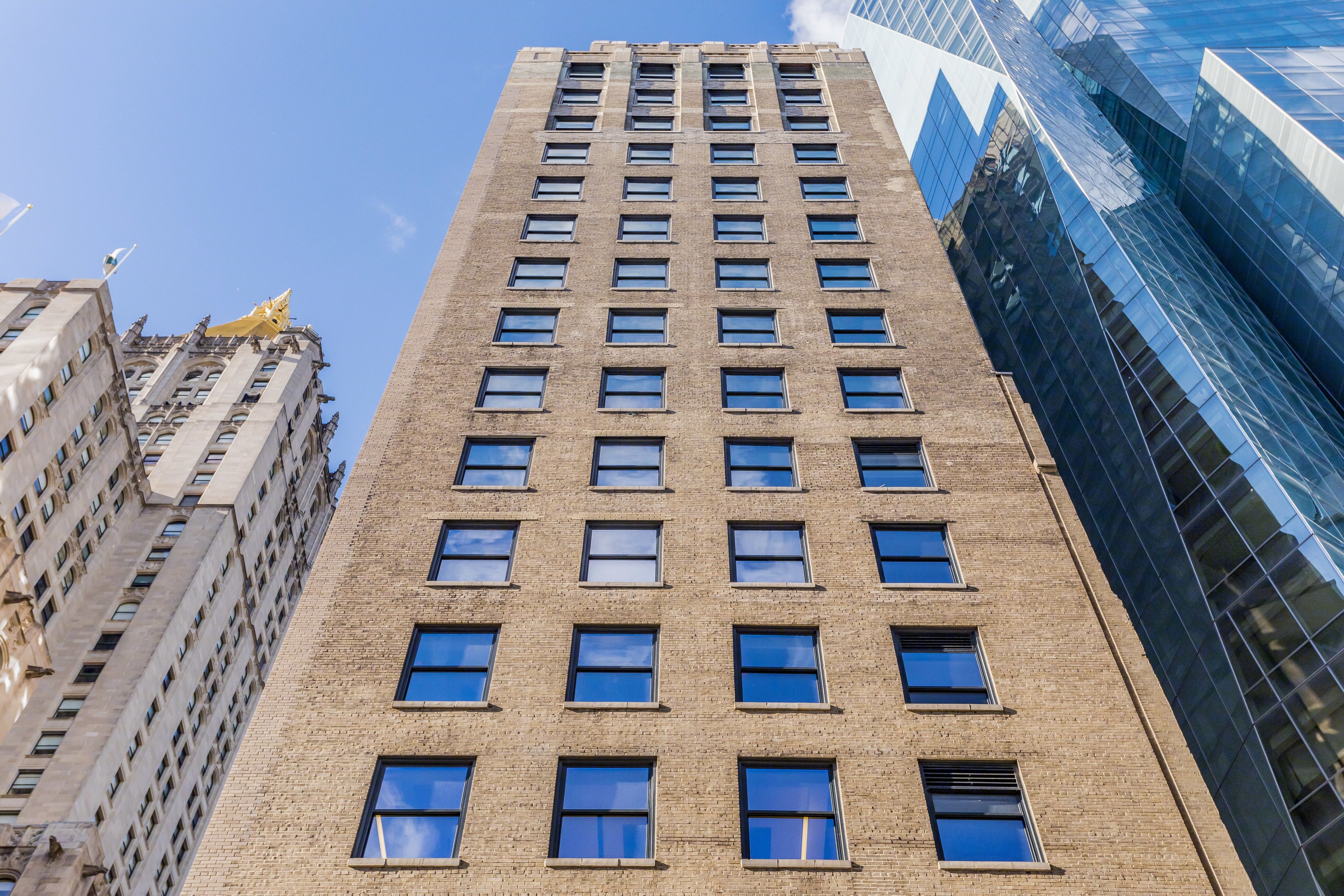 386 Park Avenue South building