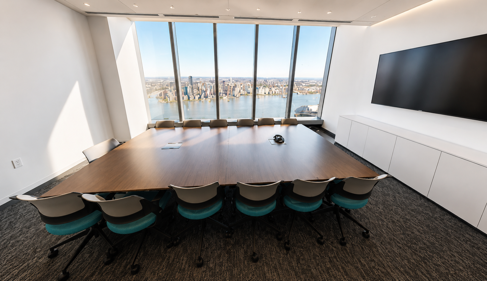 285 Fulton Street, Partial 71st floor, Suite J